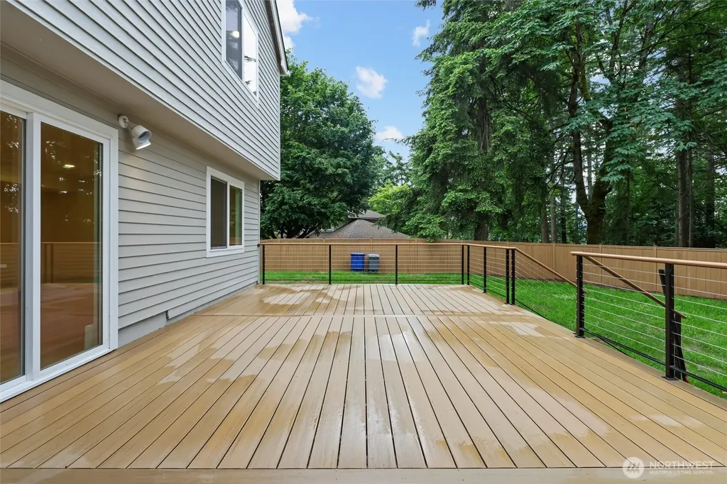 21229 NE 14th Place Sammamish WA 98074