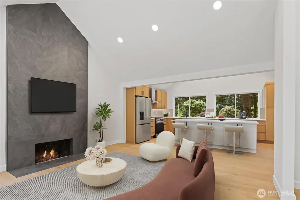 21229 NE 14th Place Sammamish WA 98074