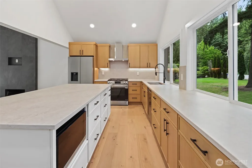 21229 NE 14th Place Sammamish WA 98074