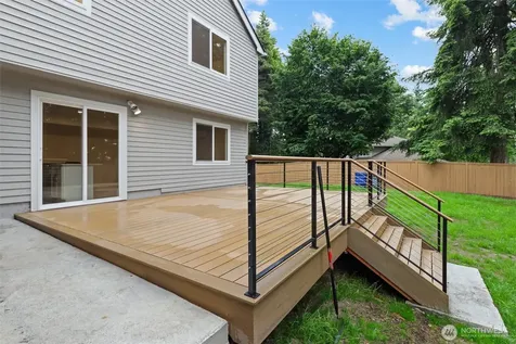 21229 NE 14th Place Sammamish WA 98074