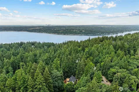 21229 NE 14th Place Sammamish WA 98074