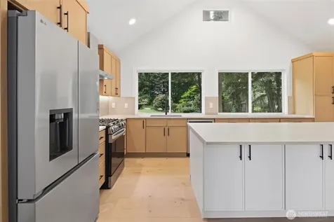 21229 NE 14th Place Sammamish WA 98074