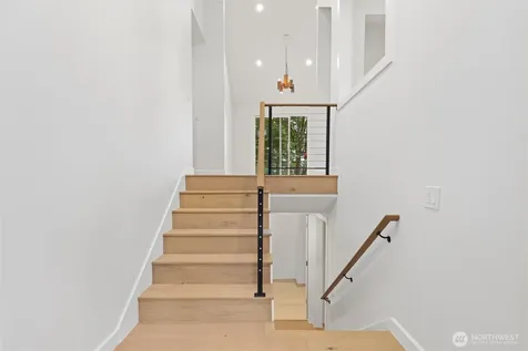 21229 NE 14th Place Sammamish WA 98074