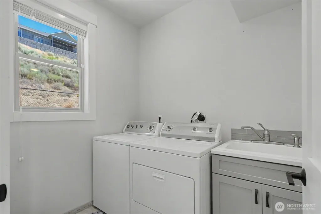 2963 N Breckenridge Drive East Wenatchee WA 98802