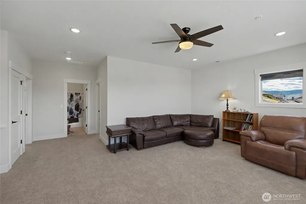 2963 N Breckenridge Drive East Wenatchee WA 98802