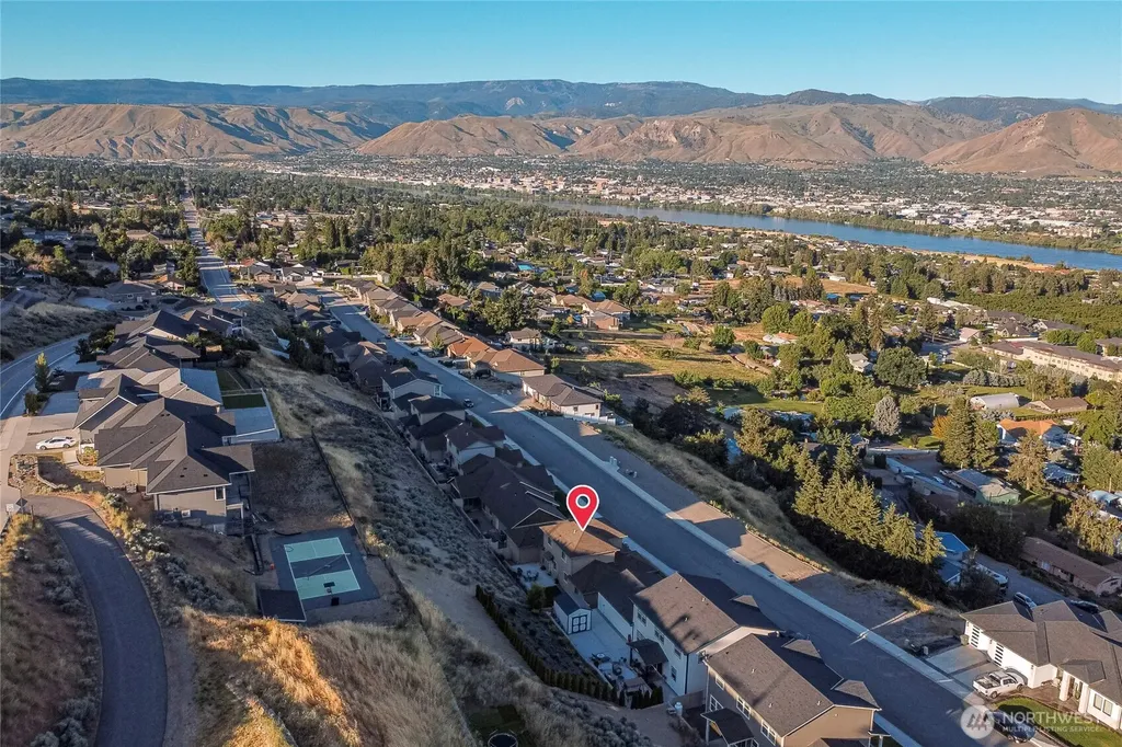 2963 N Breckenridge Drive East Wenatchee WA 98802