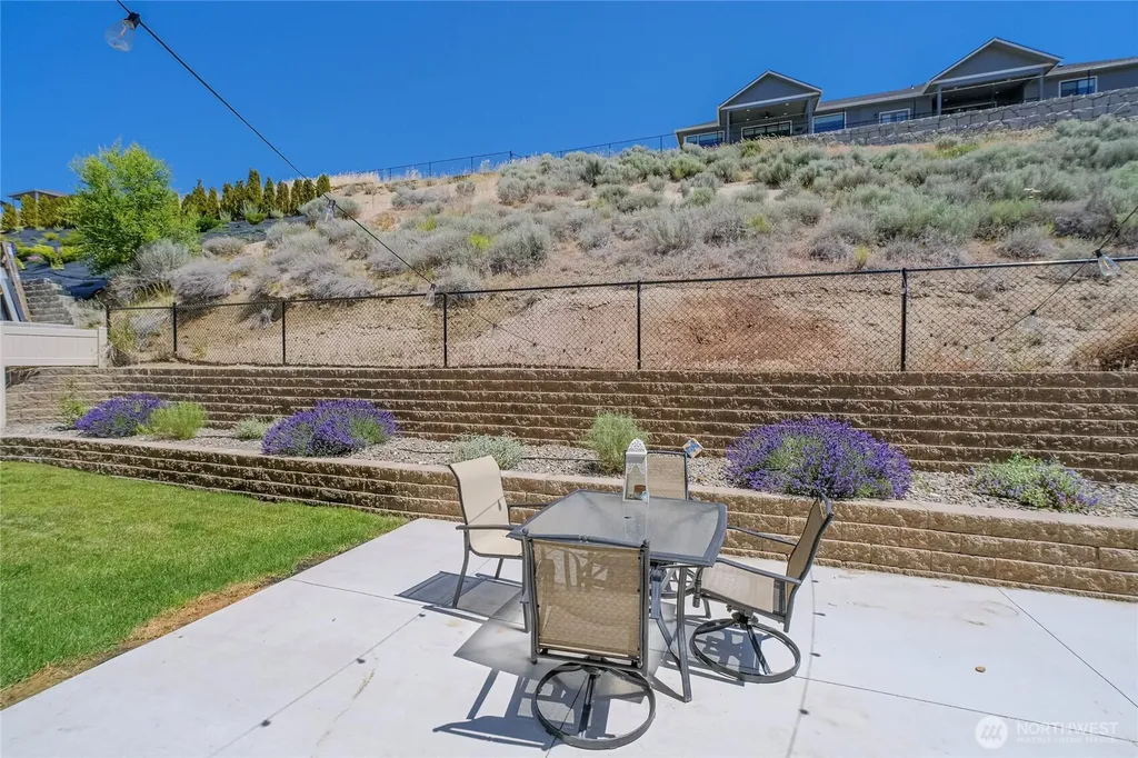 2963 N Breckenridge Drive East Wenatchee WA 98802