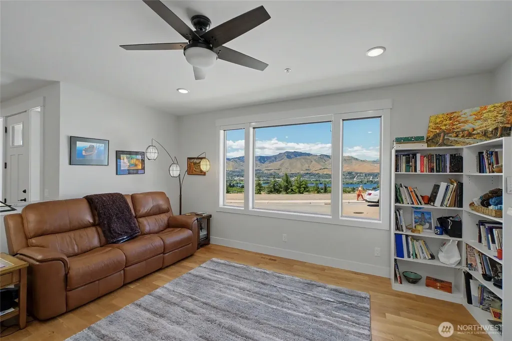2963 N Breckenridge Drive East Wenatchee WA 98802