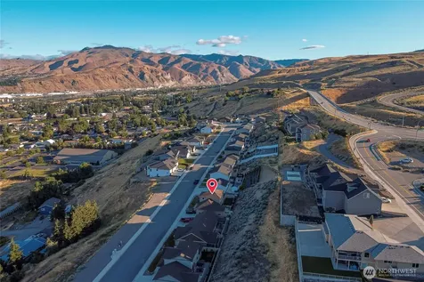 2963 N Breckenridge Drive East Wenatchee WA 98802