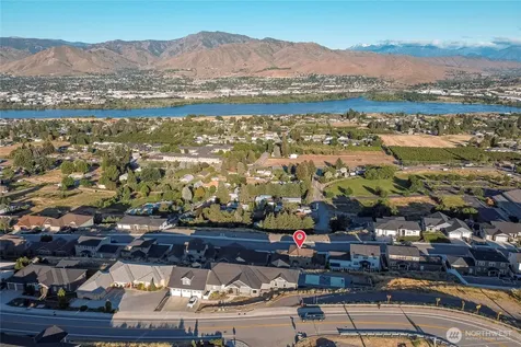2963 N Breckenridge Drive East Wenatchee WA 98802