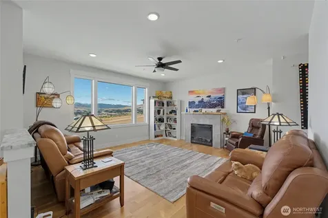 2963 N Breckenridge Drive East Wenatchee WA 98802
