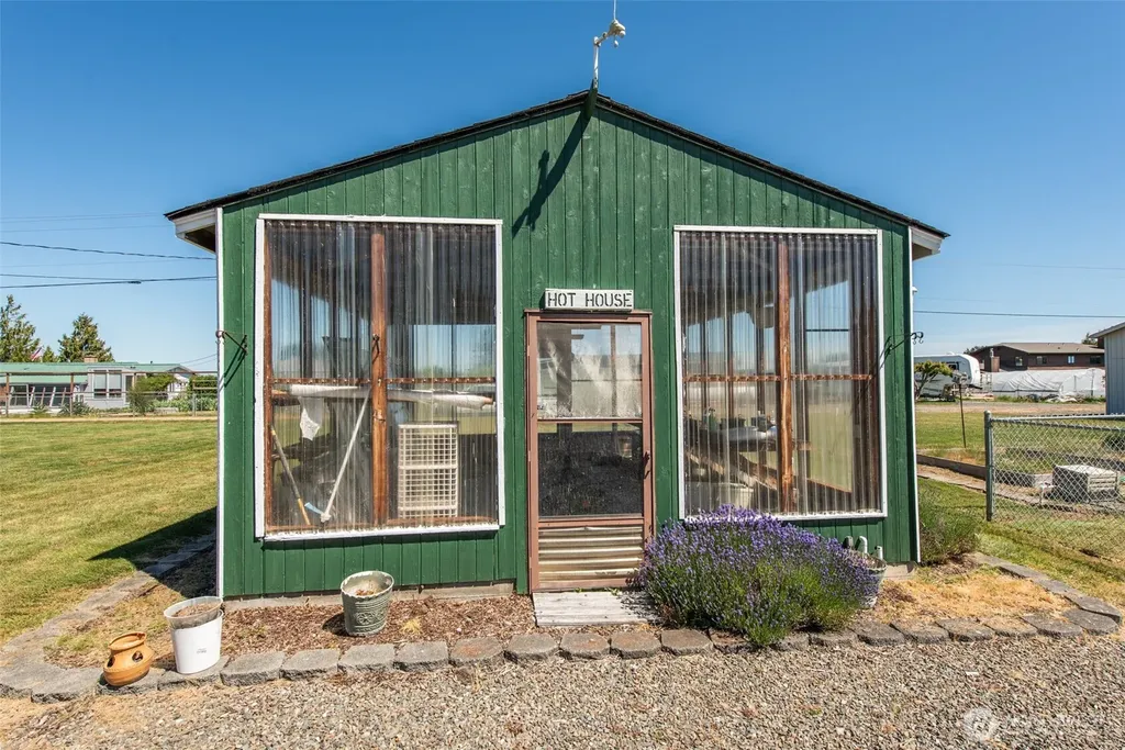63 E Nelson Road Sequim WA 98382
