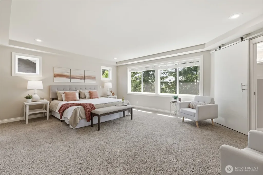 6929 Pinehurst Avenue SE Snoqualmie WA 98065
