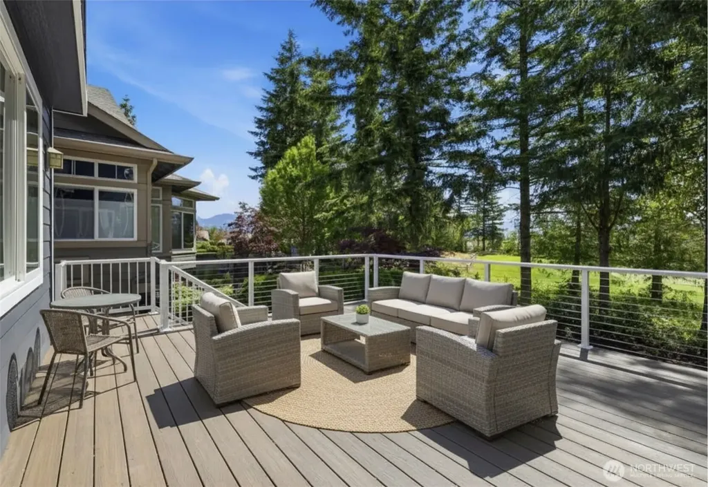 6929 Pinehurst Avenue SE Snoqualmie WA 98065