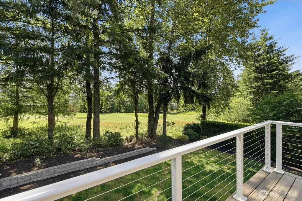 6929 Pinehurst Avenue SE Snoqualmie WA 98065
