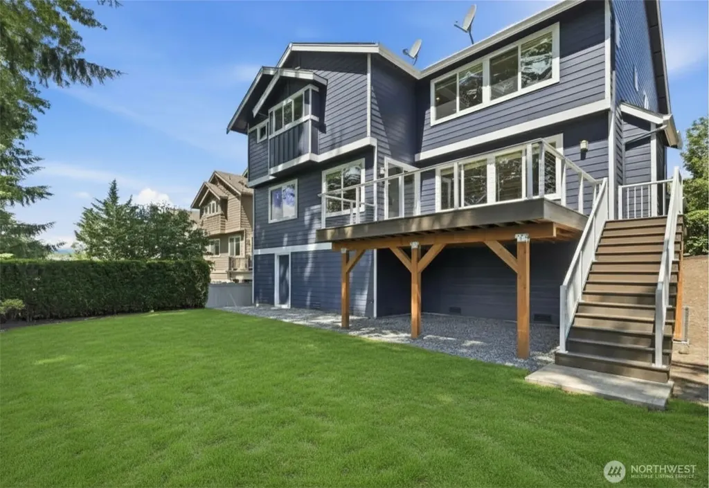 6929 Pinehurst Avenue SE Snoqualmie WA 98065