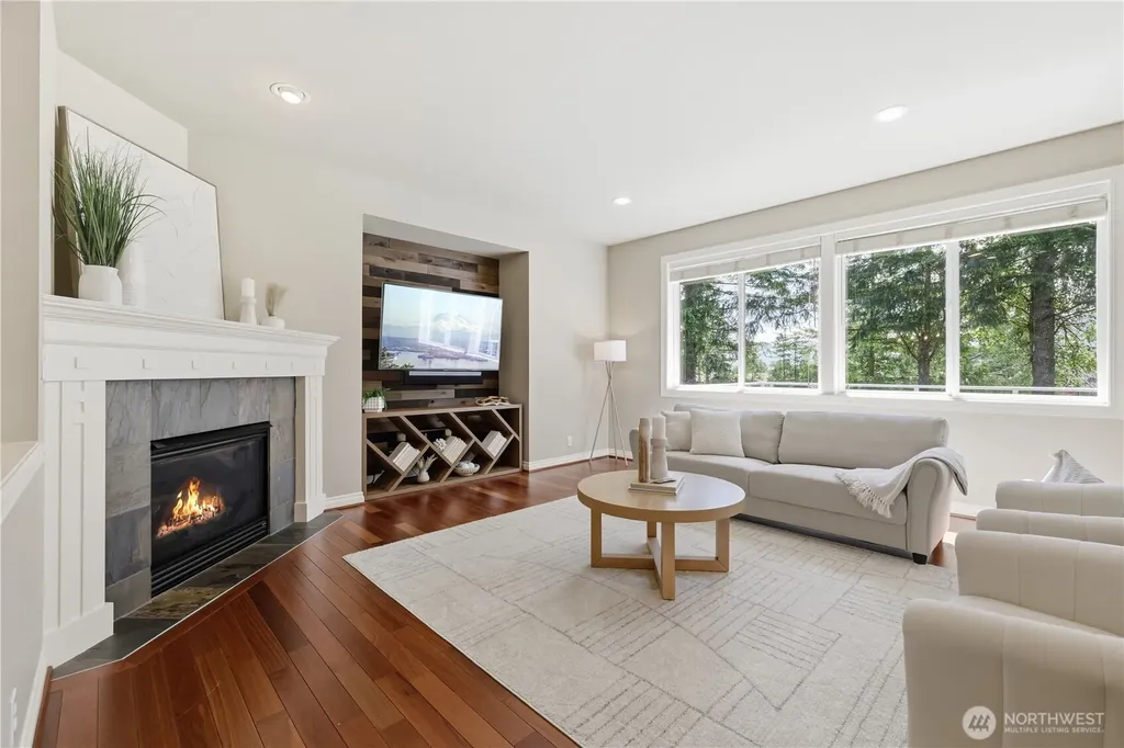 6929 Pinehurst Avenue SE Snoqualmie WA 98065