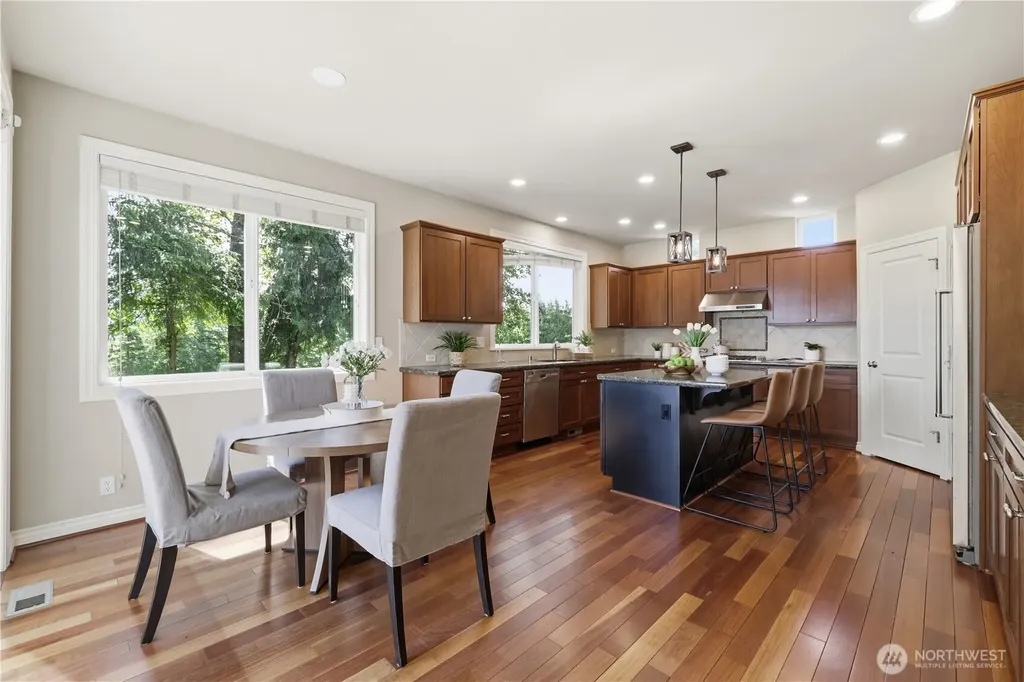 6929 Pinehurst Avenue SE Snoqualmie WA 98065