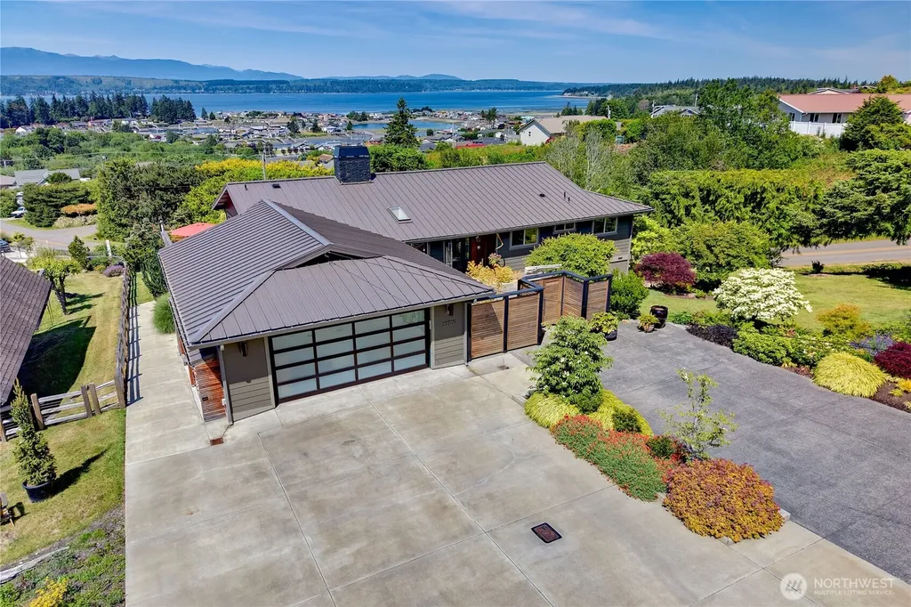 37709 Olympic View Rd NE Hansville WA 98340