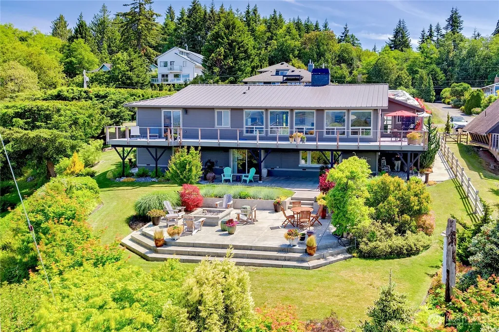 37709 Olympic View Rd NE Hansville WA 98340