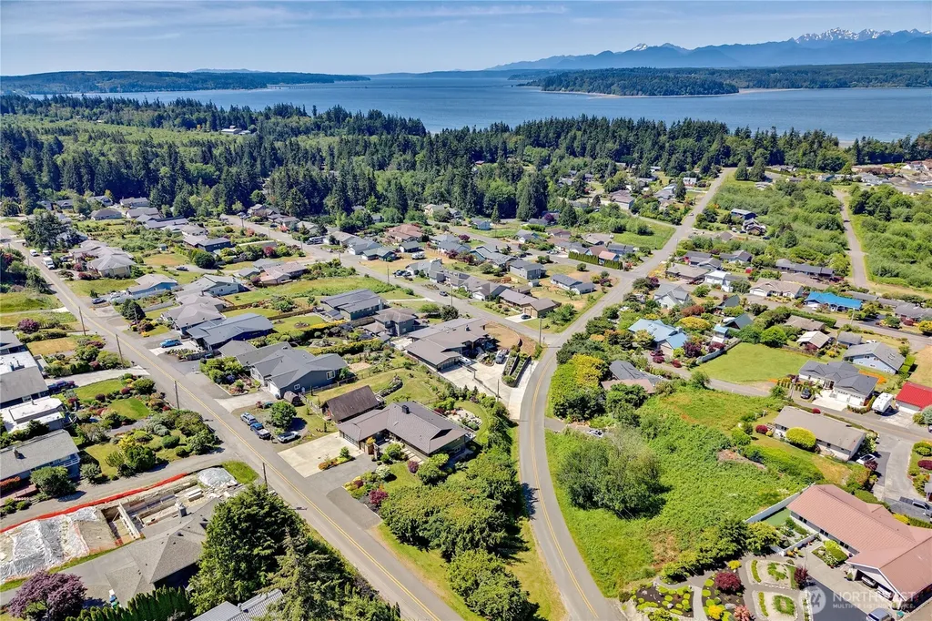 37709 Olympic View Rd NE Hansville WA 98340