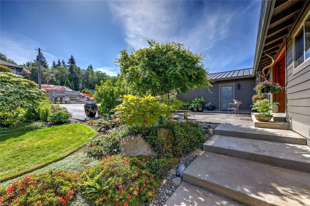 37709 Olympic View Rd NE Hansville WA 98340