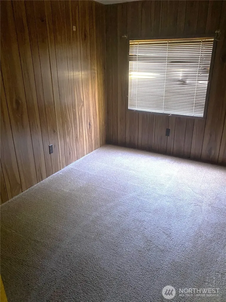 124 Mckay Randle WA 98377