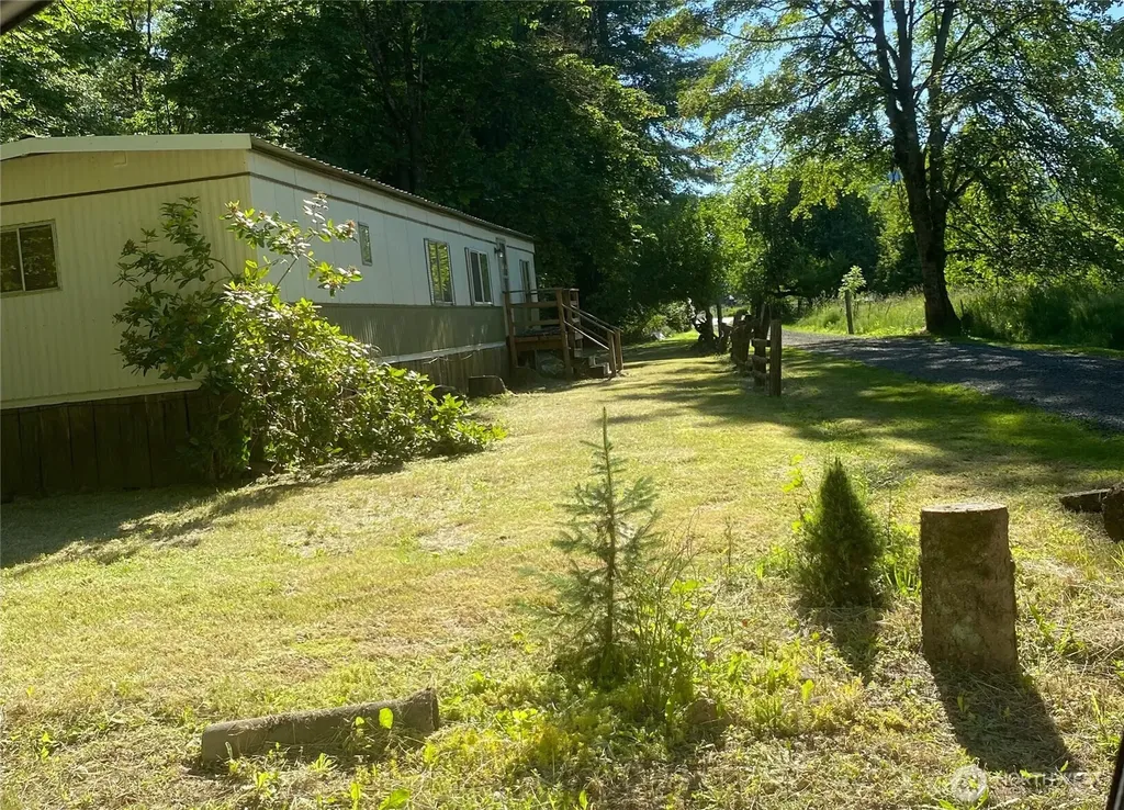 124 Mckay Randle WA 98377