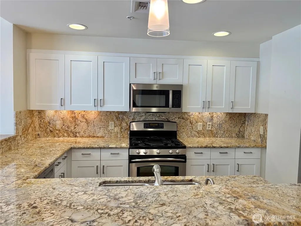 320 Washington Avenue Bremerton WA 98337
