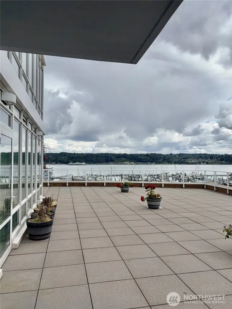 320 Washington Avenue Bremerton WA 98337