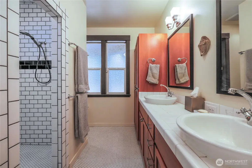 4642 Willamette Street Port Townsend WA 98368