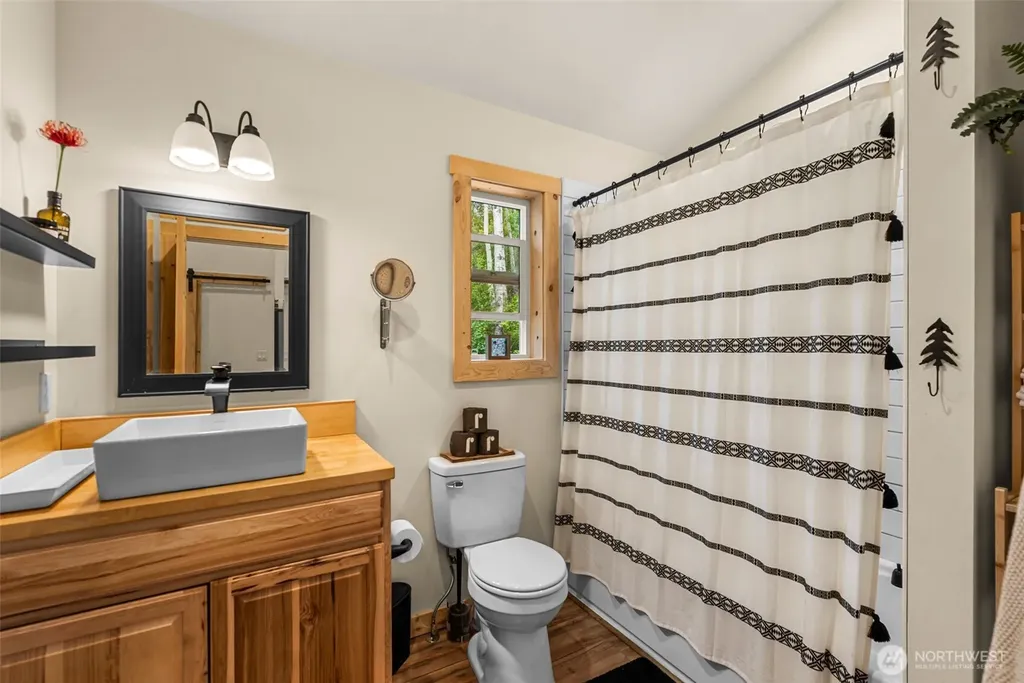 60 Cowboy Lane Leavenworth WA 98826
