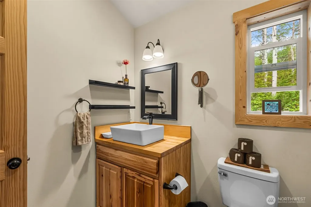 60 Cowboy Lane Leavenworth WA 98826