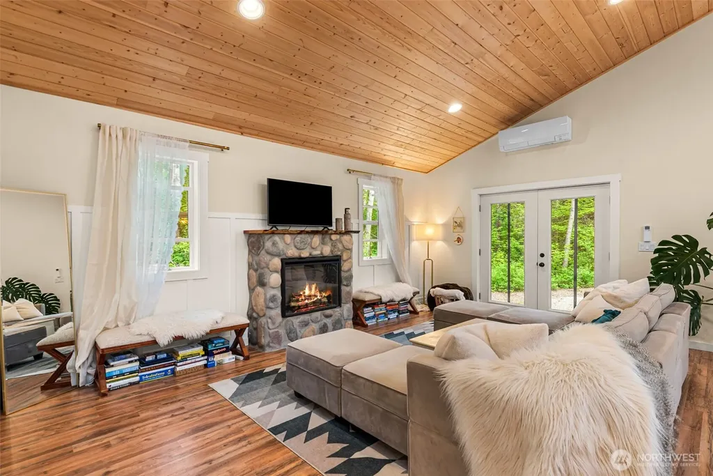 60 Cowboy Lane Leavenworth WA 98826