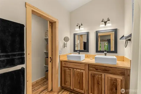 60 Cowboy Lane Leavenworth WA 98826