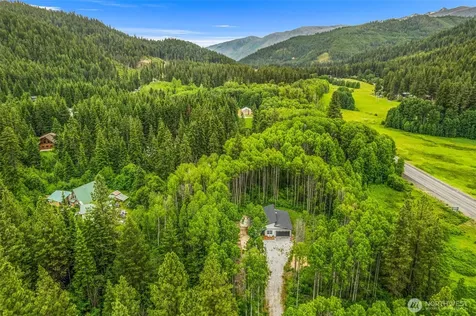 60 Cowboy Lane Leavenworth WA 98826