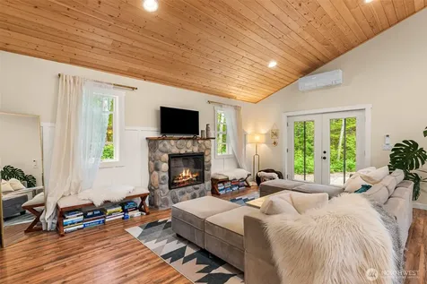 60 Cowboy Lane Leavenworth WA 98826