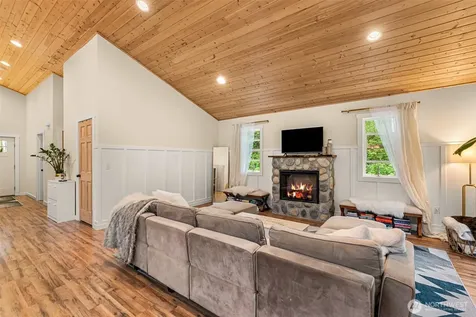 60 Cowboy Lane Leavenworth WA 98826