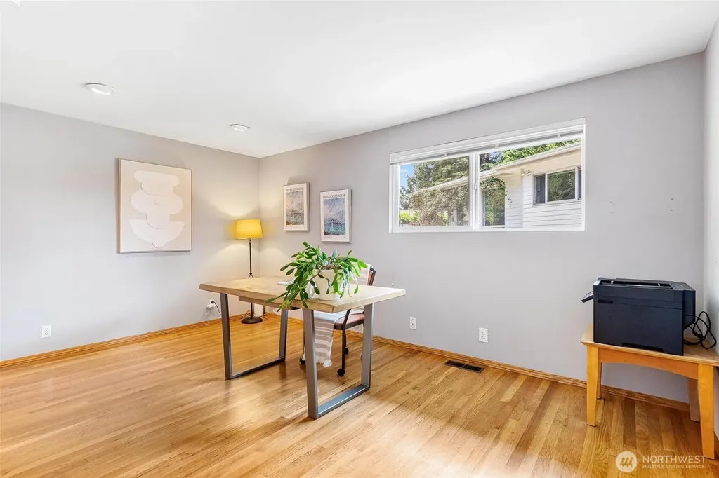 17529 93rd Avenue NE Bothell WA 98011