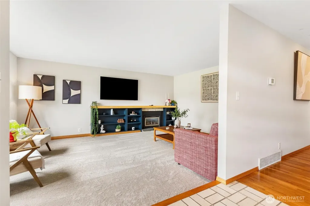 17529 93rd Avenue NE Bothell WA 98011