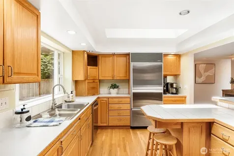 17529 93rd Avenue NE Bothell WA 98011
