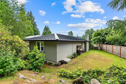 17529 93rd Avenue NE Bothell WA 98011