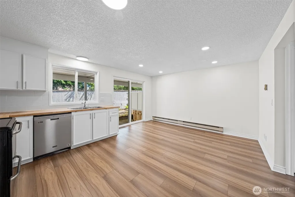 4608 SW 319th Place Federal Way WA 98023