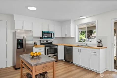 4608 SW 319th Place Federal Way WA 98023
