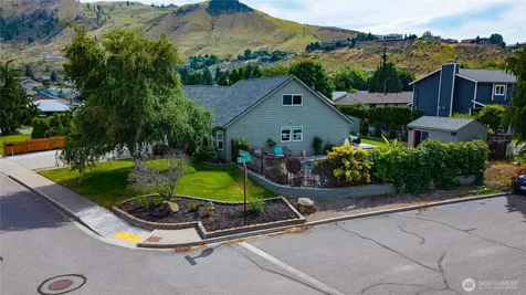 712 Lambert Street Wenatchee WA 98801