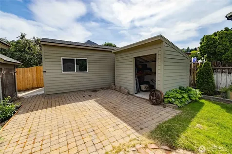 712 Lambert Street Wenatchee WA 98801
