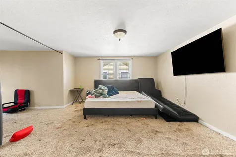 422 W 3rd Street Aberdeen WA 98520