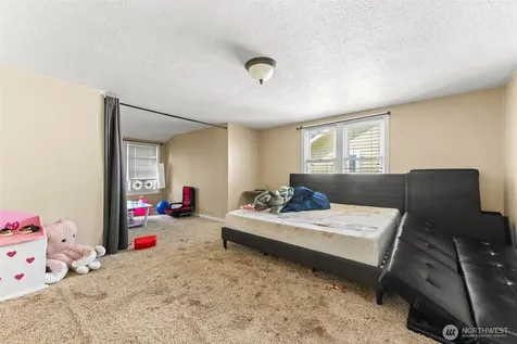 422 W 3rd Street Aberdeen WA 98520