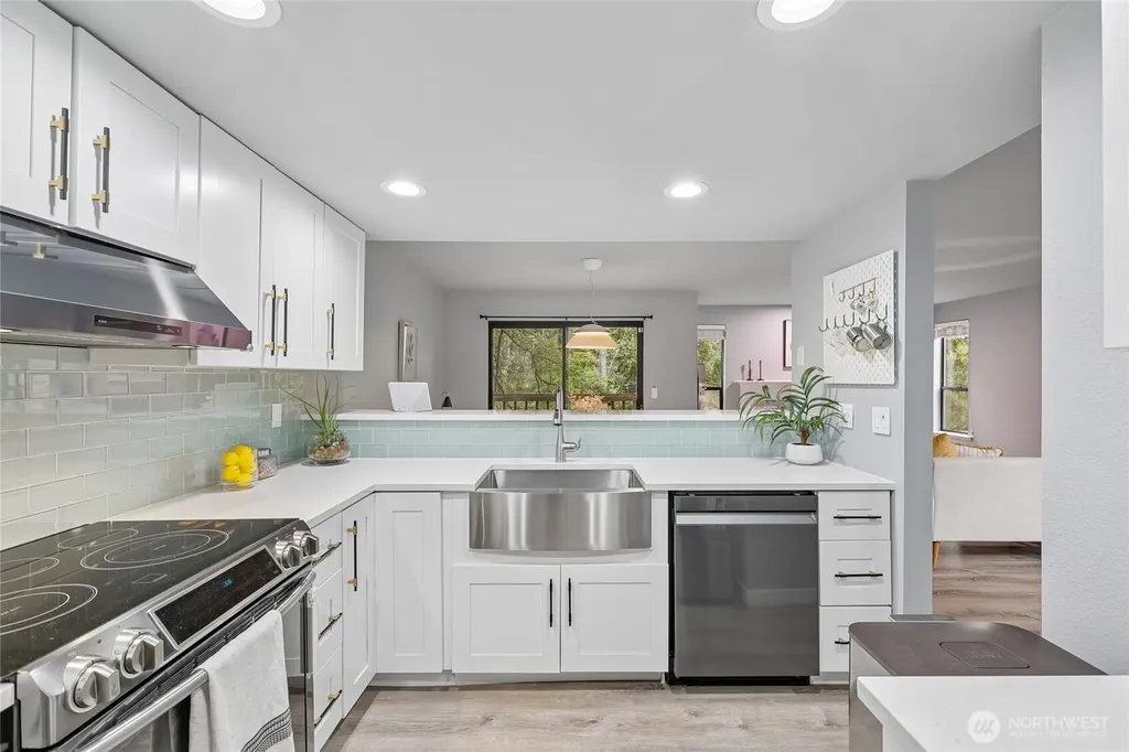 4117 159th Avenue NE Redmond WA 98052