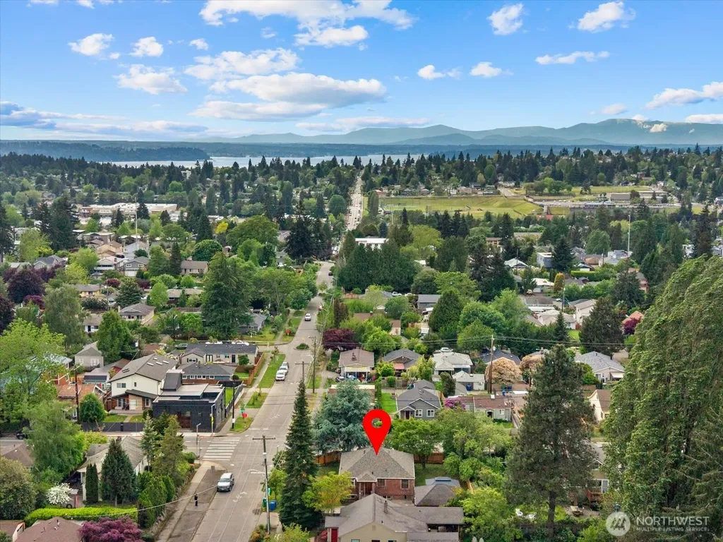 8724 16th Avenue SW Seattle WA 98106